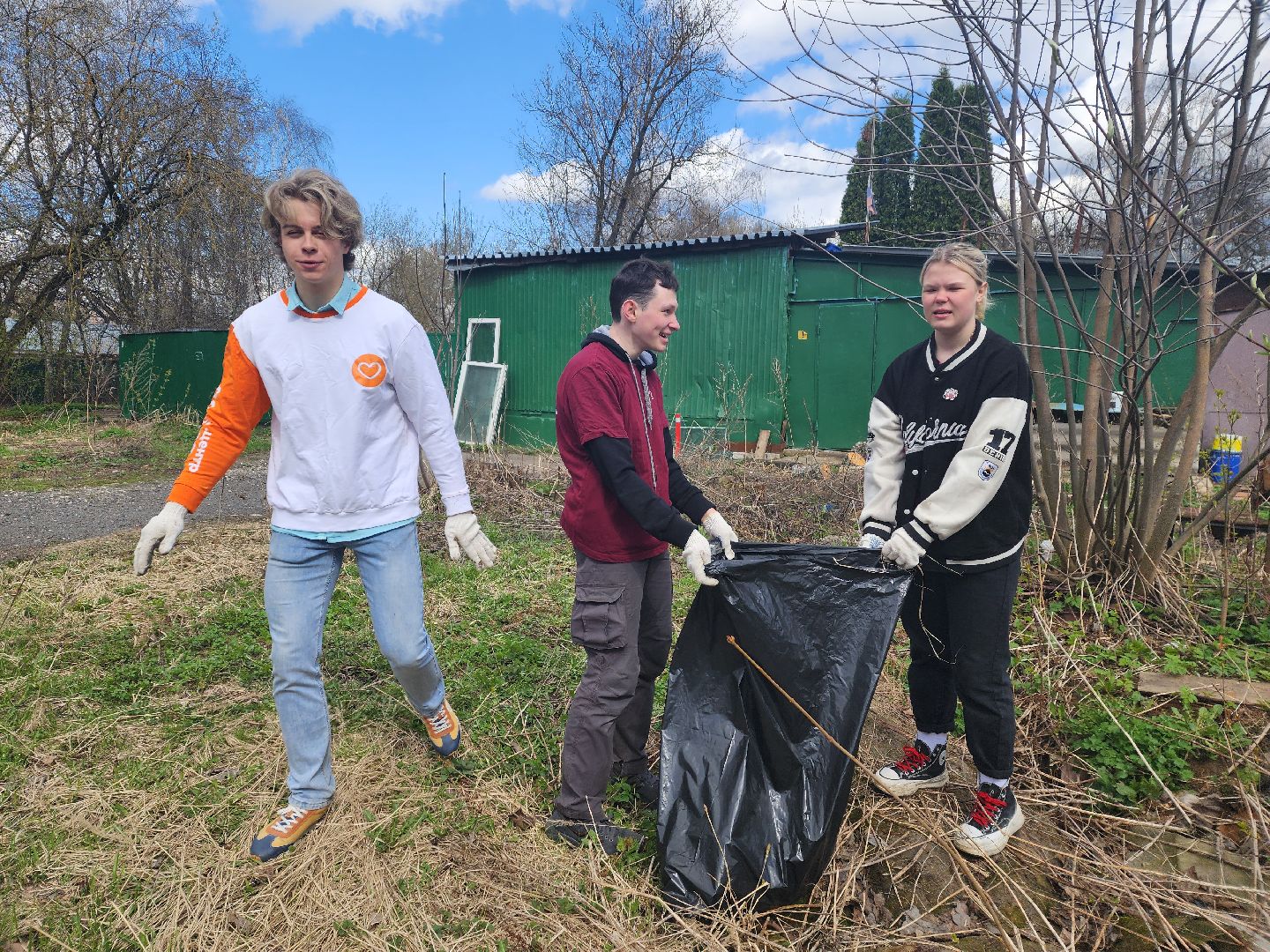 пушкино, субботник, музей, волонтеры культуры, уборка общественных территорий,