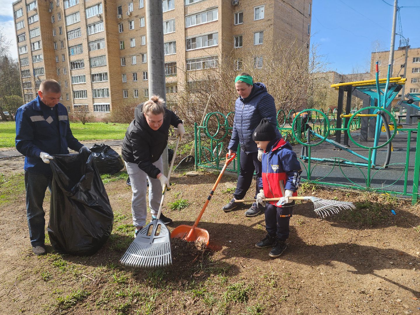 красноармейск, г.о. пушкинский, детская площадка, субботник,