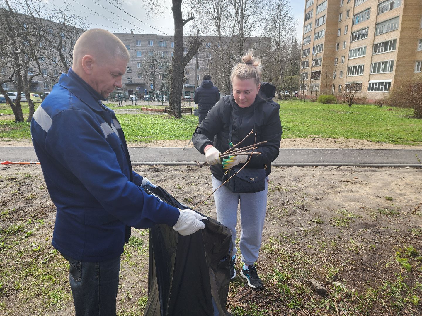 красноармейск, г.о. пушкинский, субботник, поливальная машина,