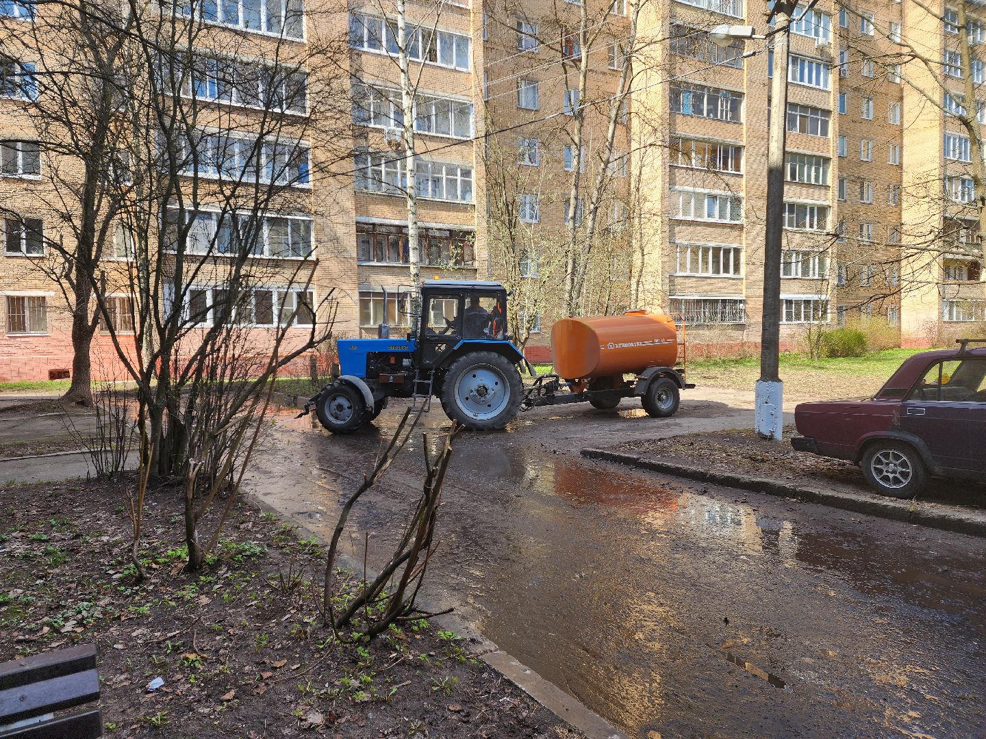 красноармейск, г.о. пушкинский, субботник, поливальная машина,