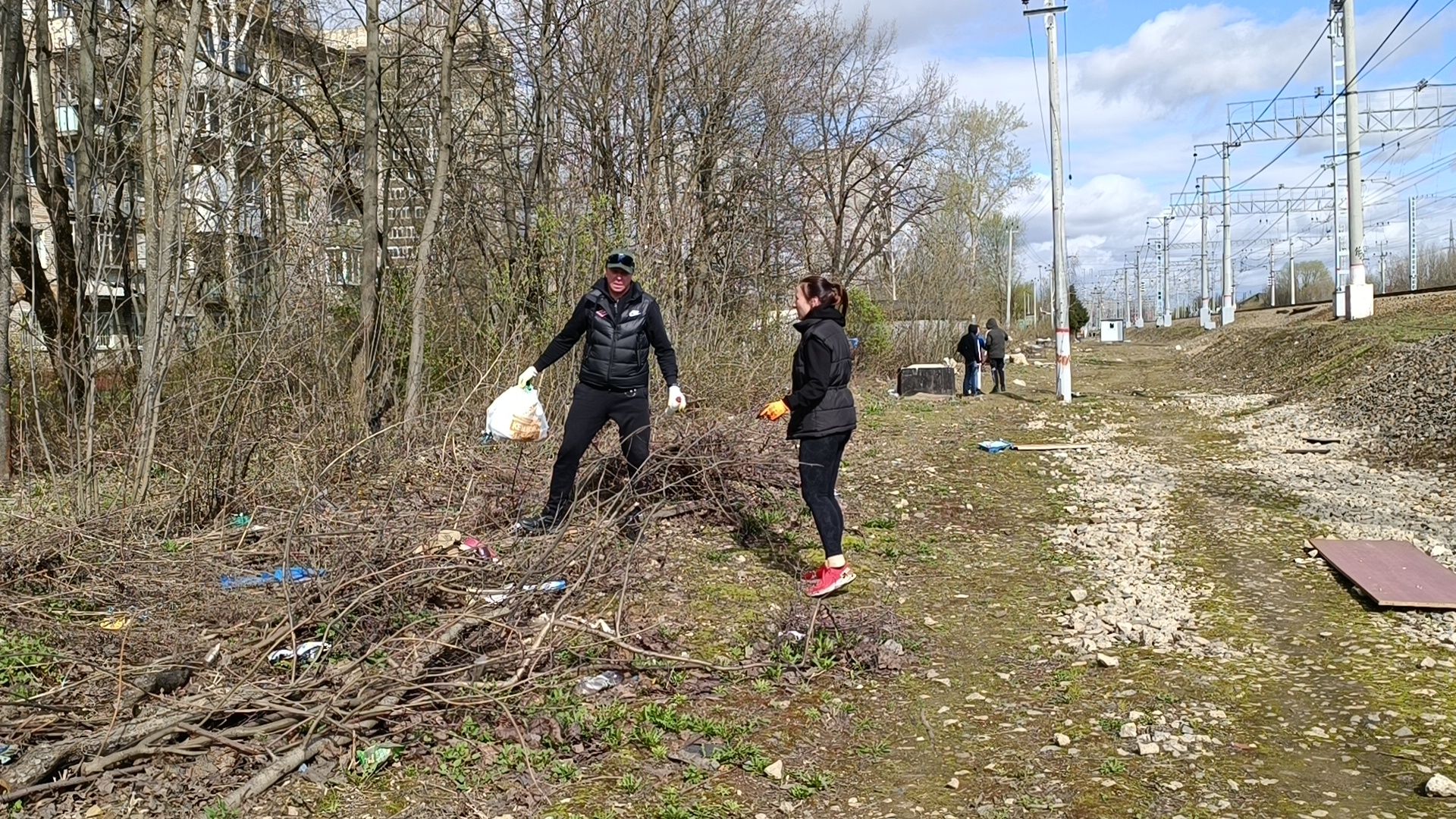 субботник, лобня, уборка,