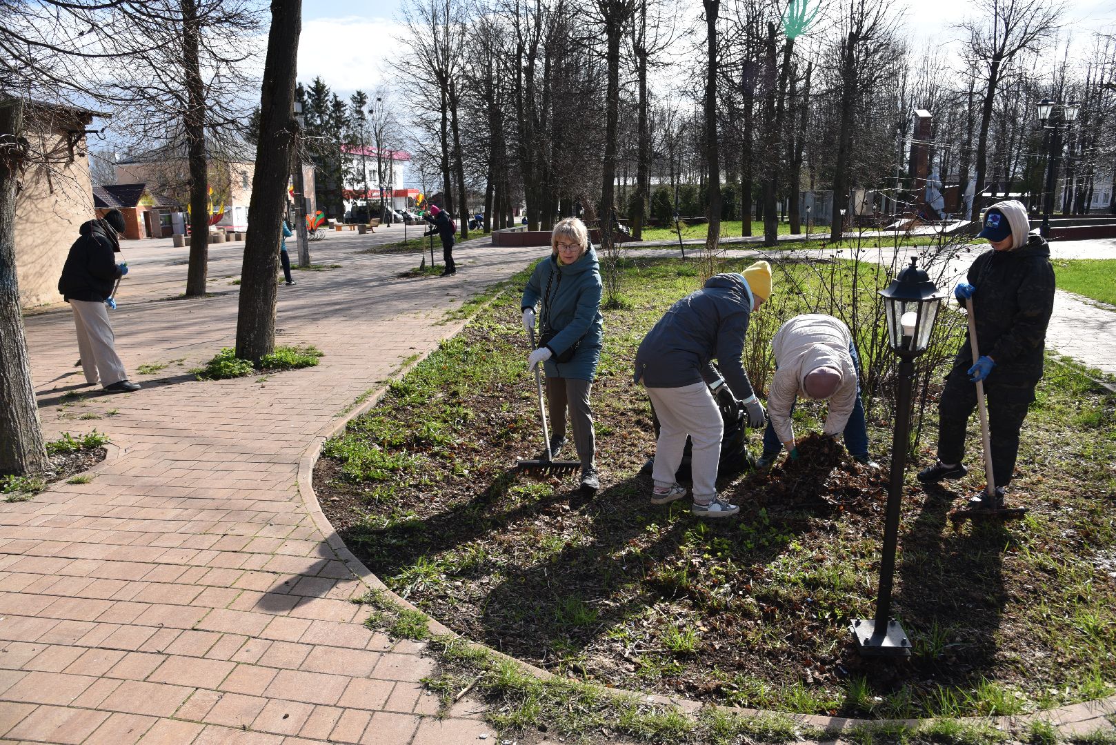 лотошино, субботник, региональный субботник, уборка улиц, благоустройство,
