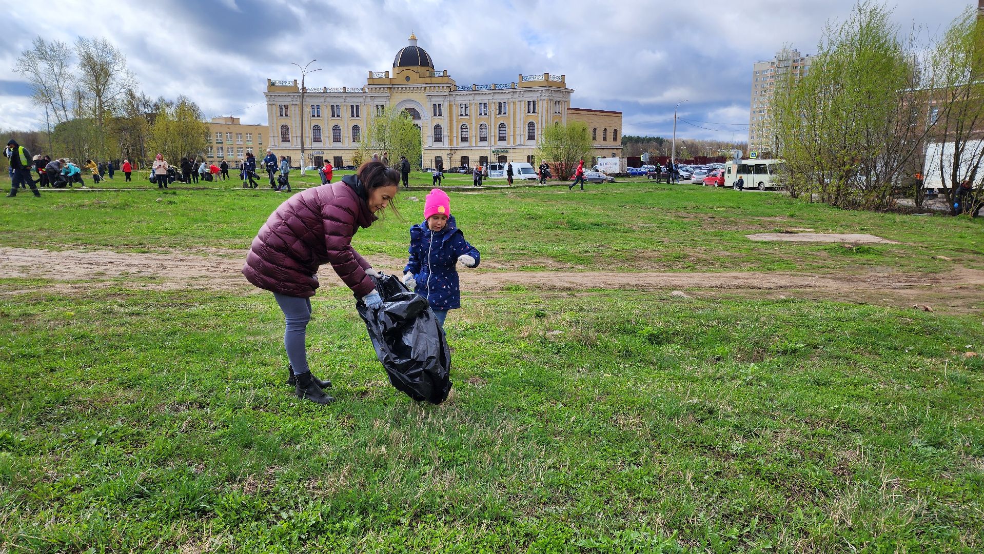 Субботник, Благоустройство, уборка территорий, уборка города,