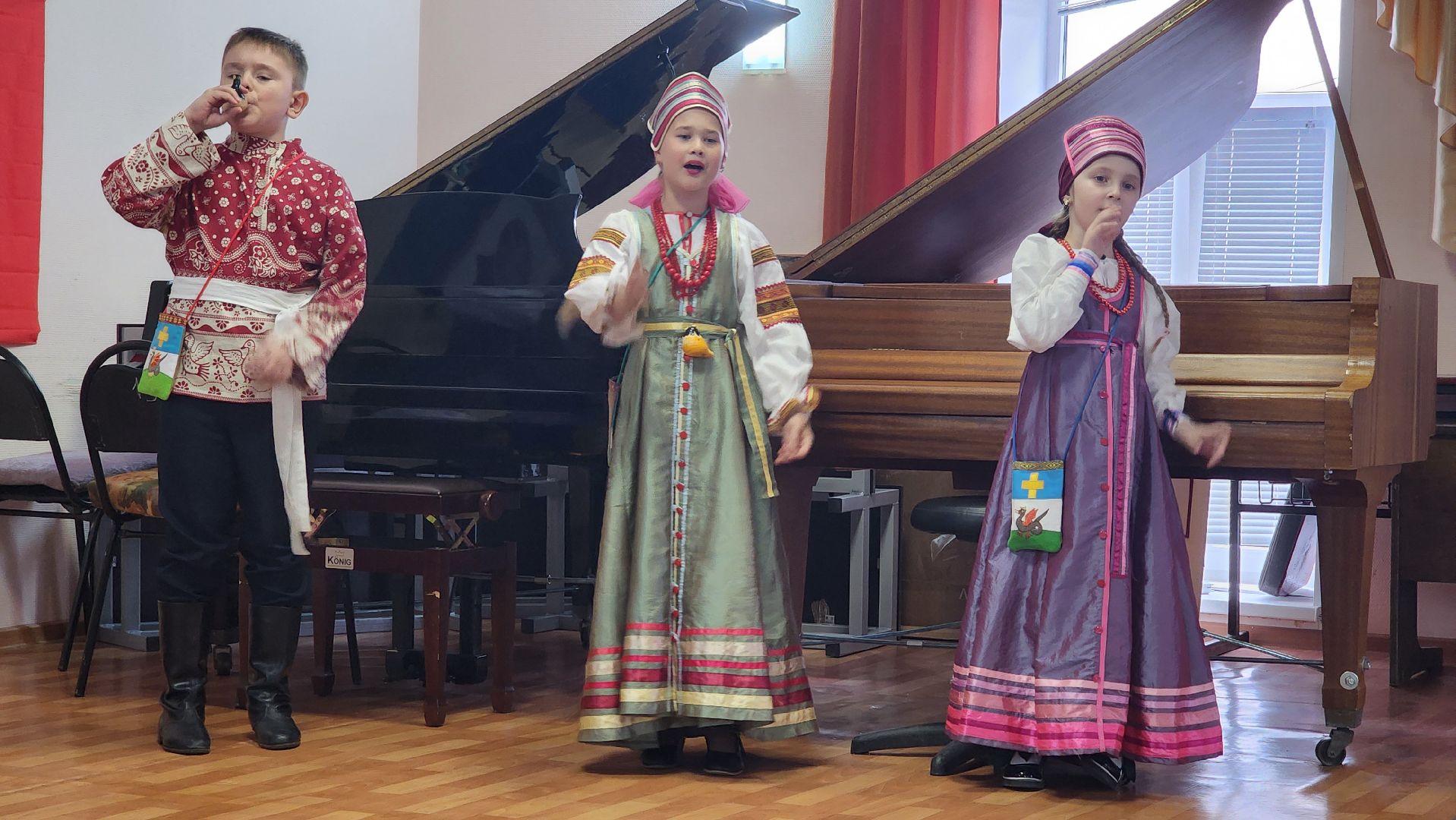 кашира, дши, отчетный концерт, сибемольки, хор, капельки, рябиновая гроздь, баян, домра,