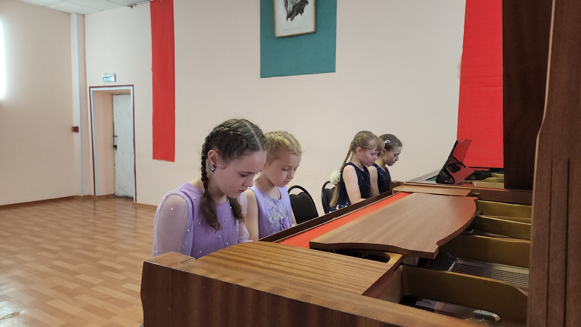 кашира, дши, отчетный концерт, сибемольки, хор, капельки, рябиновая гроздь, баян, домра,