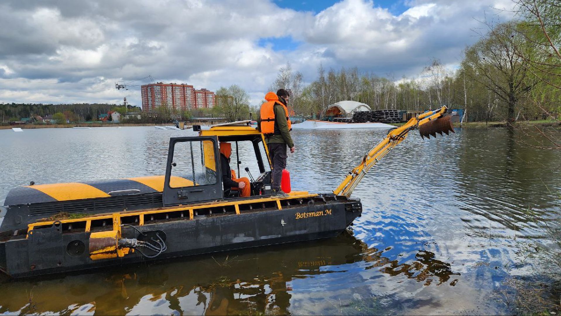 люберцы, кореневский карьер, плавающий экскаватор,
