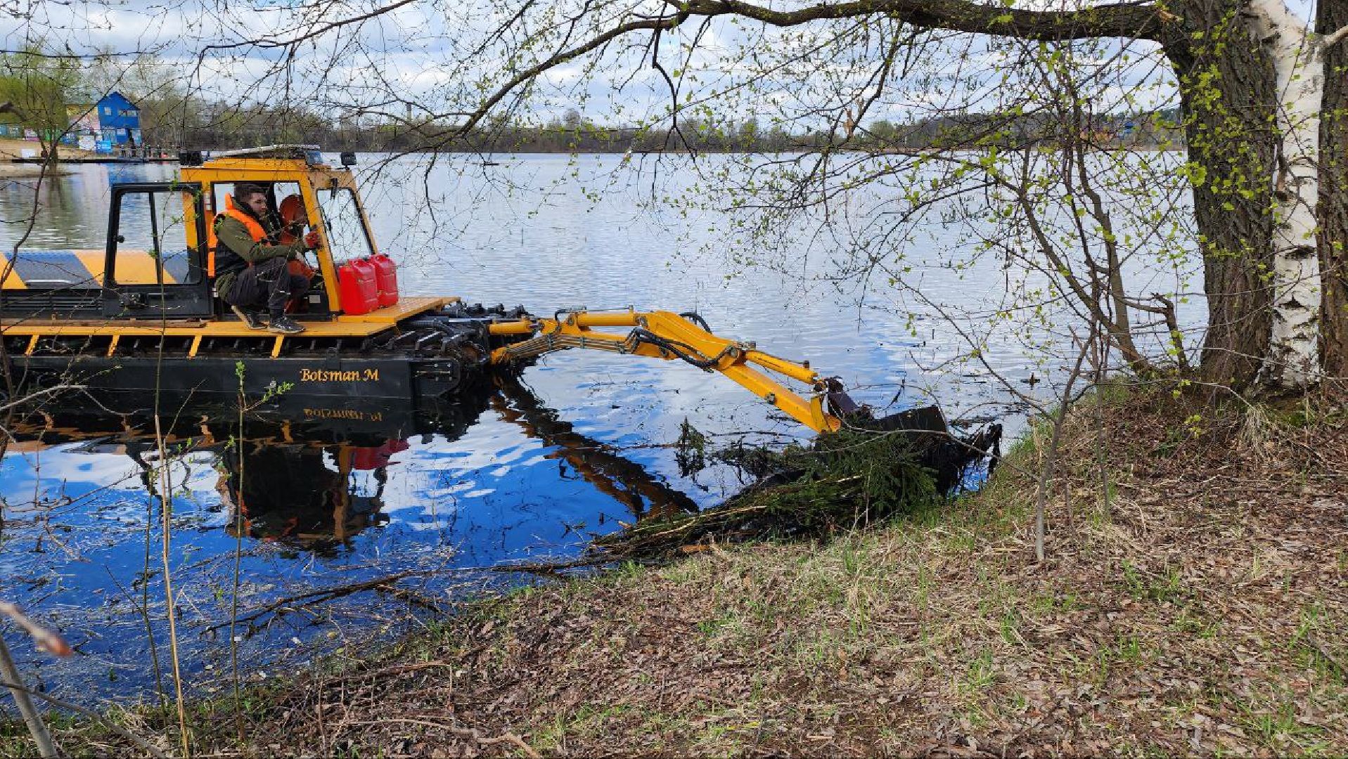 люберцы, кореневский карьер, плавающий экскаватор,