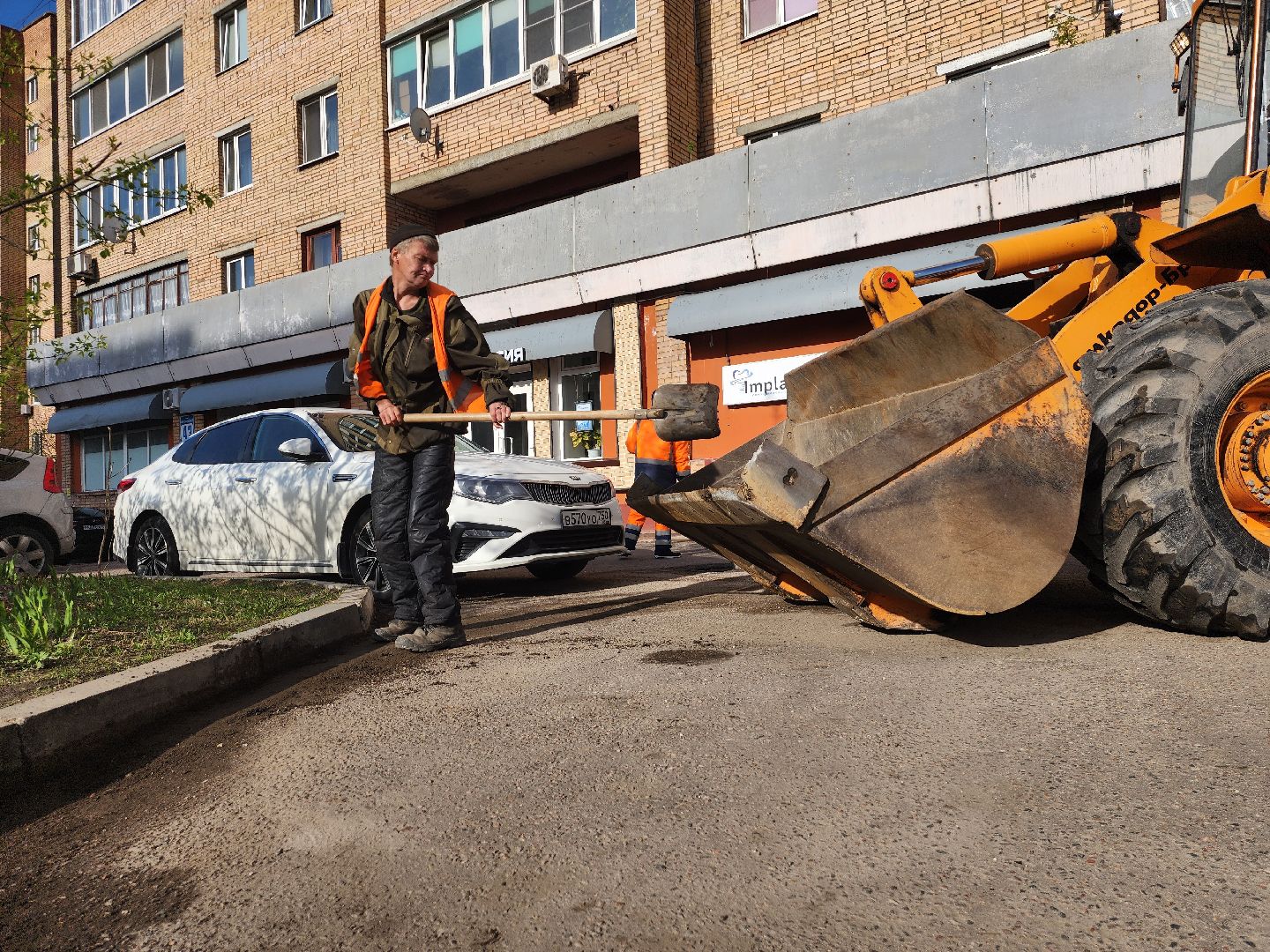 серпухов, московское шоссе, комбинат благоустройства, дорожный смет, месячник благосутройства,