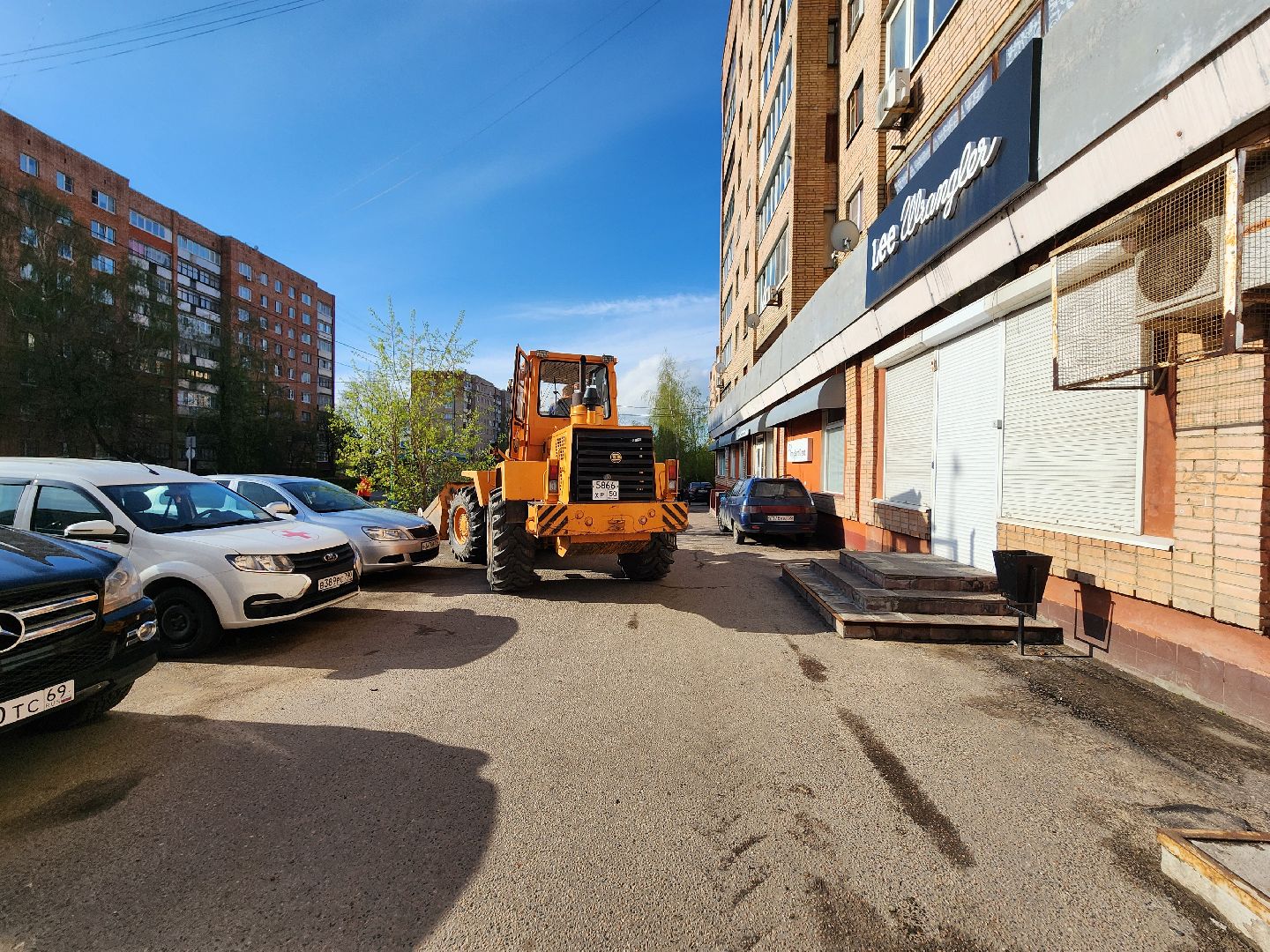 серпухов, московское шоссе, комбинат благоустройства, дорожный смет, месячник благосутройства,