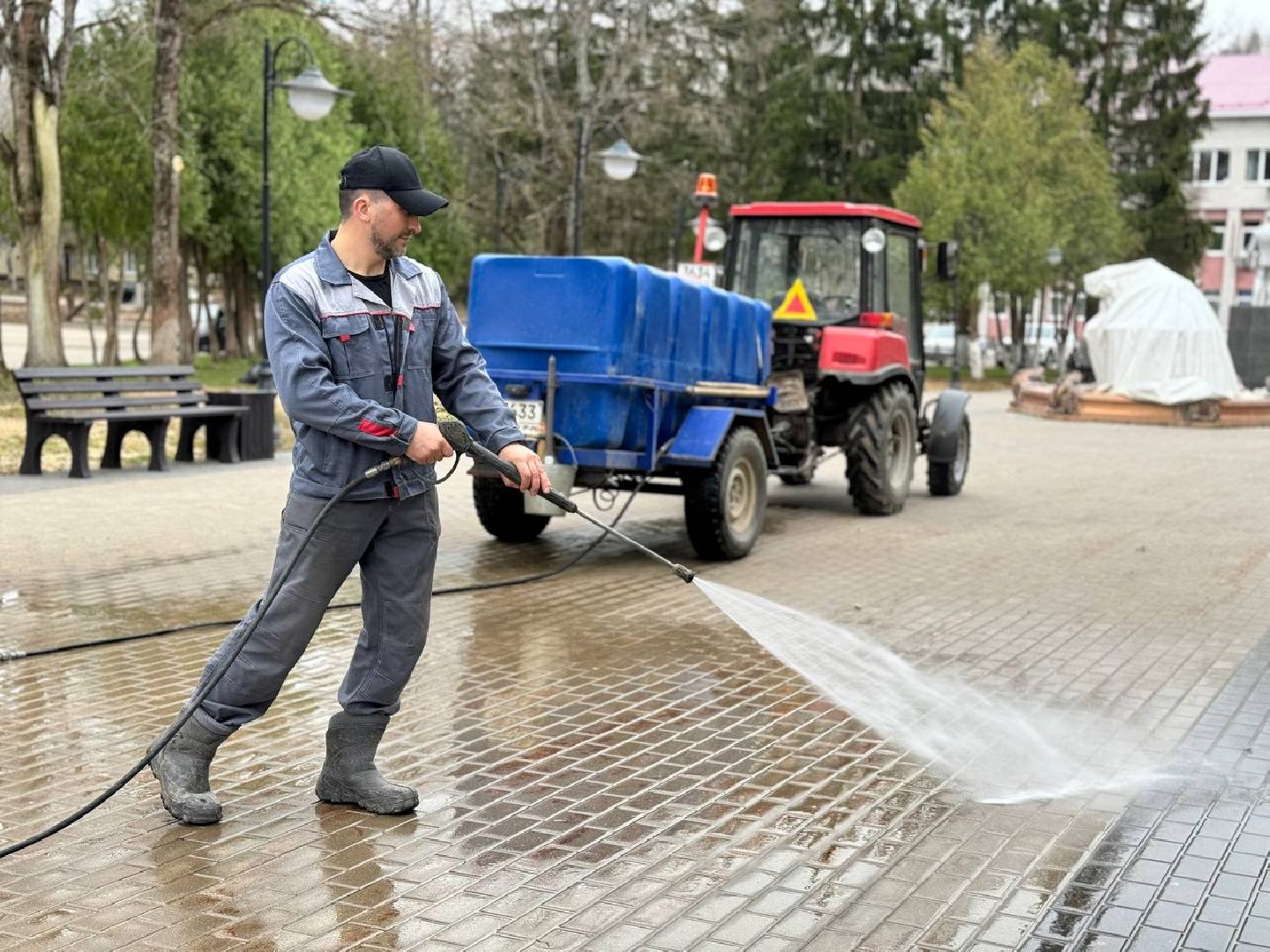 месячник благоустройства, сквер, чистота, уборка,
