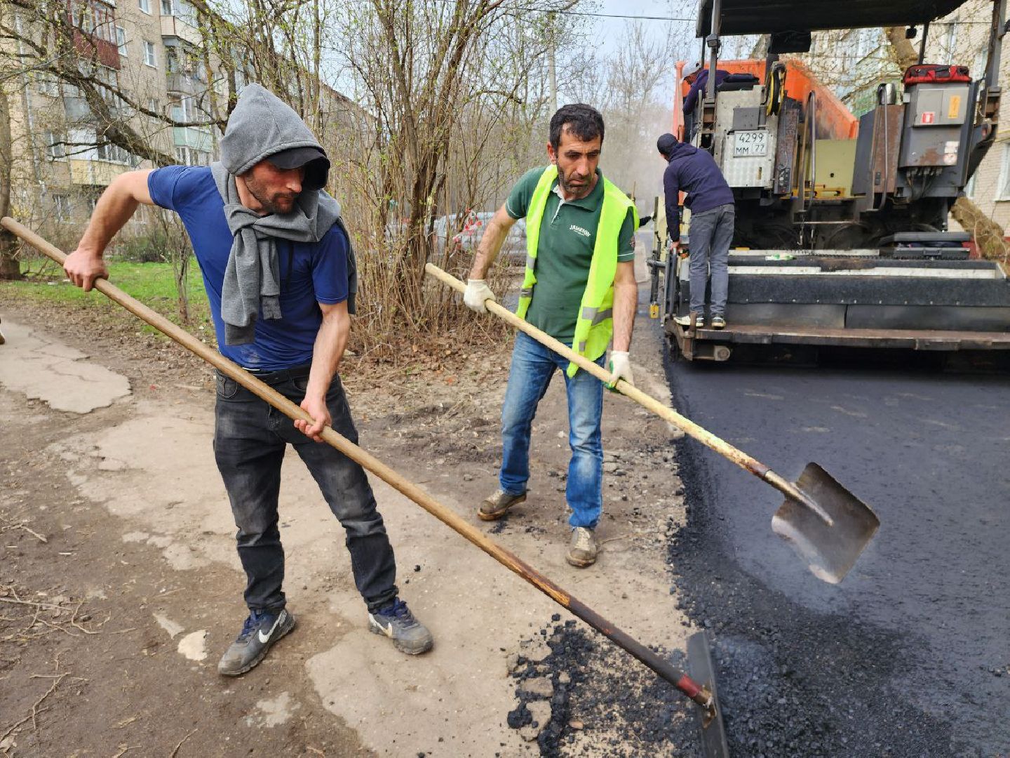 можайск, можайский городской округ, подмосковье, ямочный ремонт, ремонт дорог, дороги, дворы, глава, обращения граждан, масштабные работы,