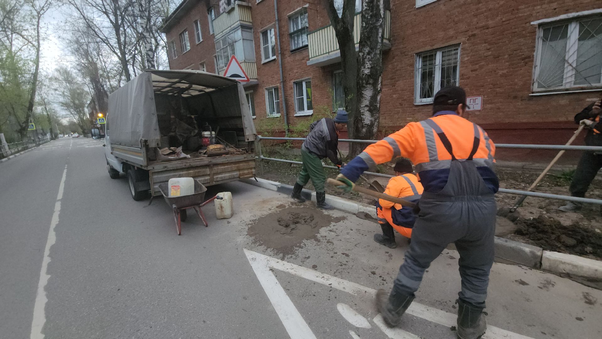 долгопрудный, ремонт дорог, ямочный ремонт,