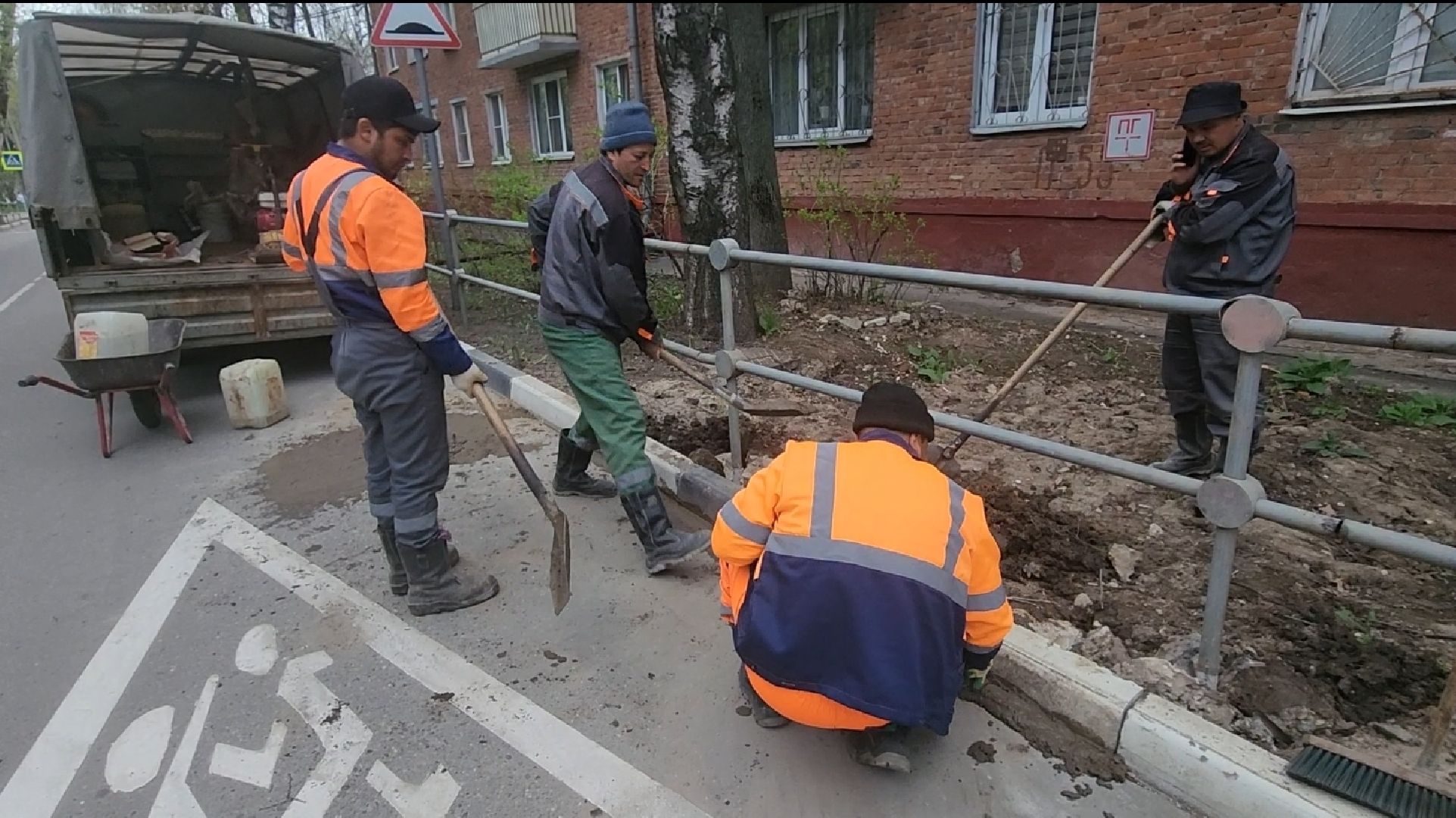 долгопрудный, ремонт дорог, ямочный ремонт,