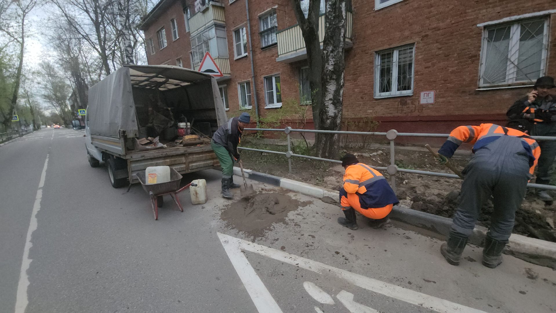 долгопрудный, ремонт дорог, ямочный ремонт,