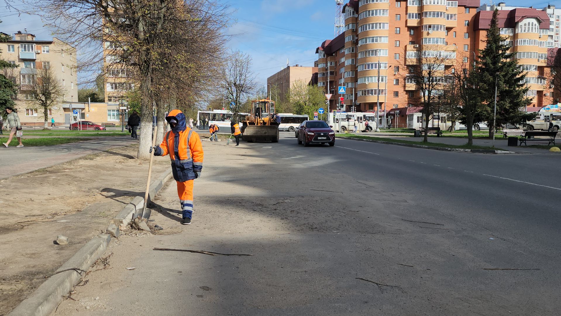 серпухов, улица джона рида, комбинат благоустройства, субботник, месячник благоустройства,