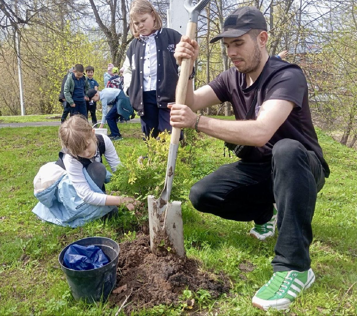 наро-фоминск, яблоневый сад, Клевое место, Субботник, Субботник юннатов, Посадка деревьев,