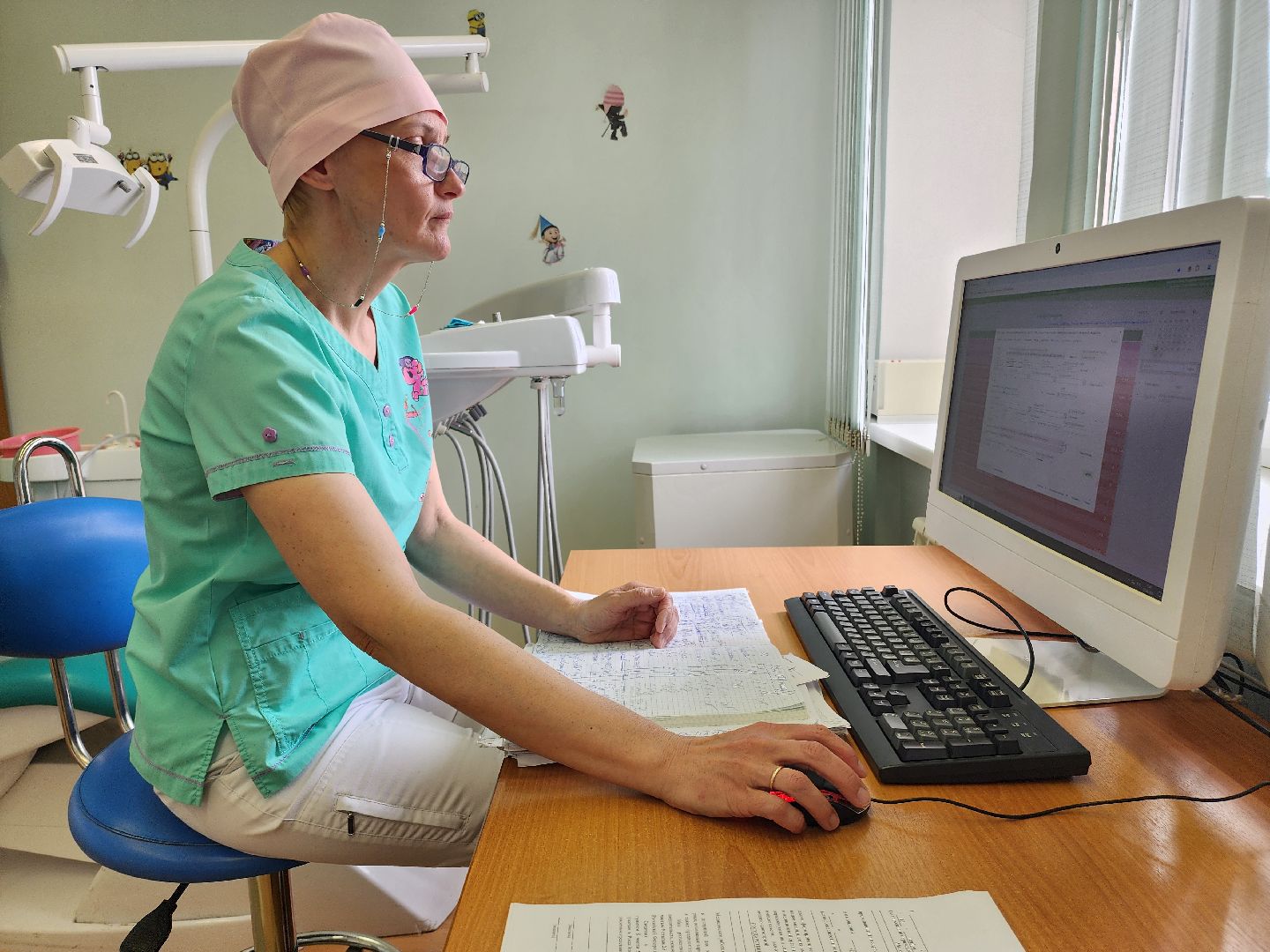 стоматология, детский врач, профессиональный праздник,