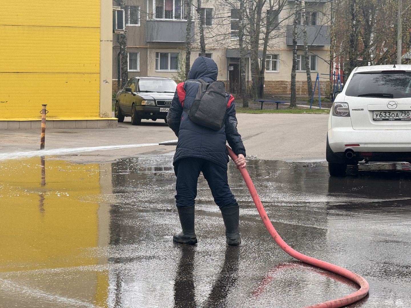 шаховская, коммунальная техника, уборка дворов,