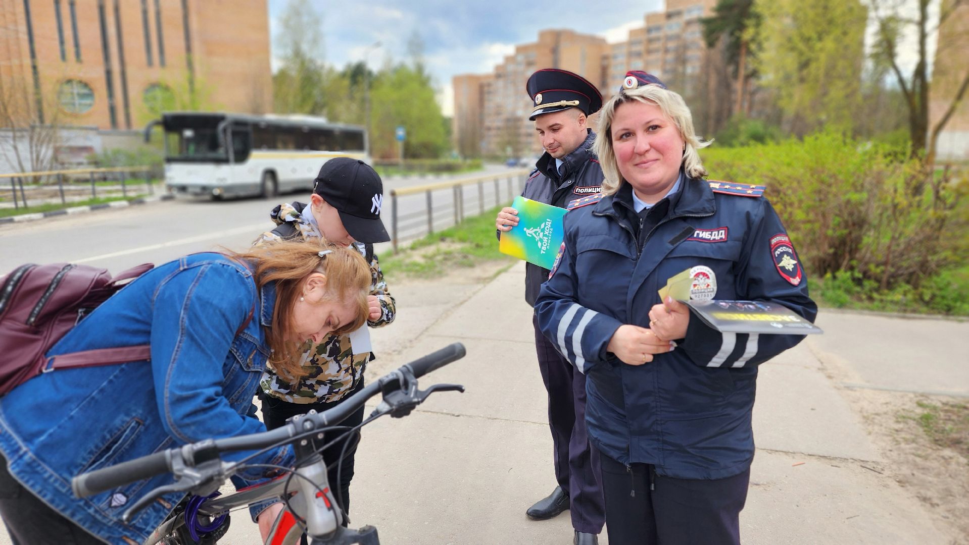 засветись, госавтоинспекция, протвино, пешеходы, акция,