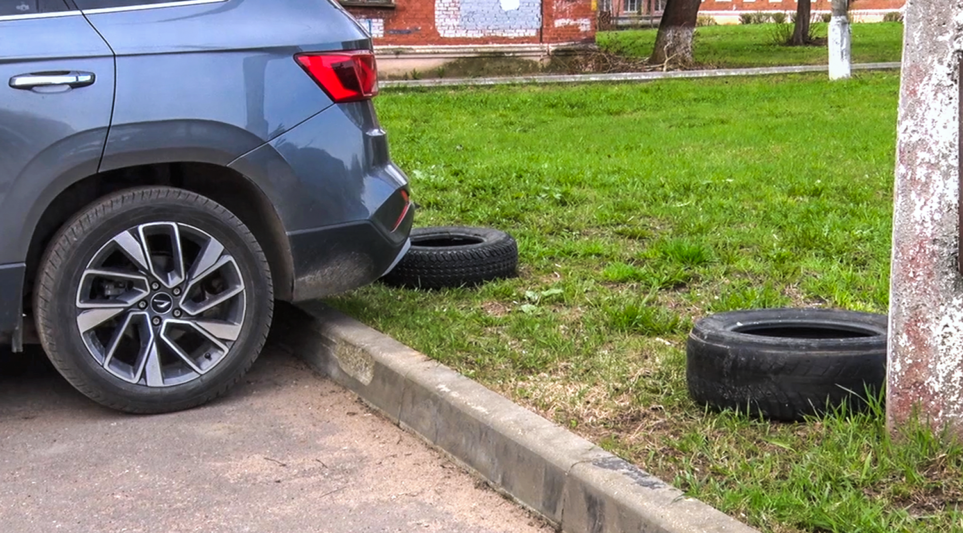 Клин, общество, ГУСТ, содержание территорий, парковки,