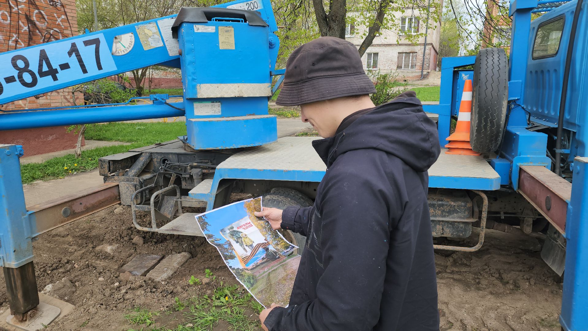 кашира, сво, мурал, стрит-арт, ангелы за моим плечом, память о погибших, граффити,