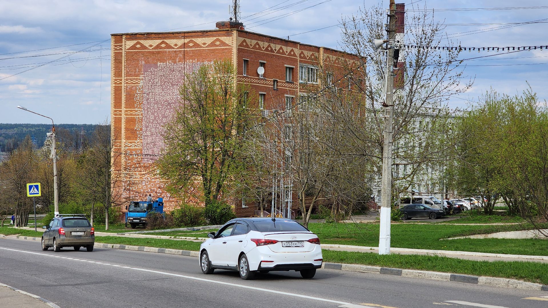 кашира, сво, мурал, стрит-арт, ангелы за моим плечом, память о погибших, граффити,