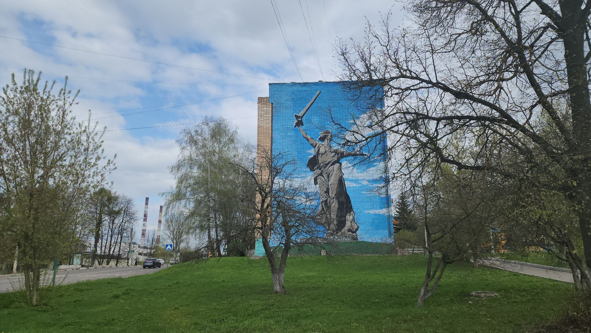 кашира, сво, мурал, стрит-арт, ангелы за моим плечом, память о погибших, граффити,