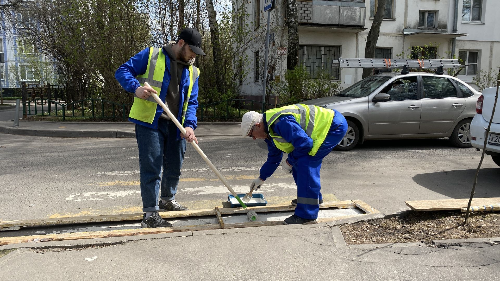 обновление дорожной разметки, дорожная разметка, пешеходные переходы, покраска пешеходных переходов, мбу благоустройство и дорожное хозяйство,