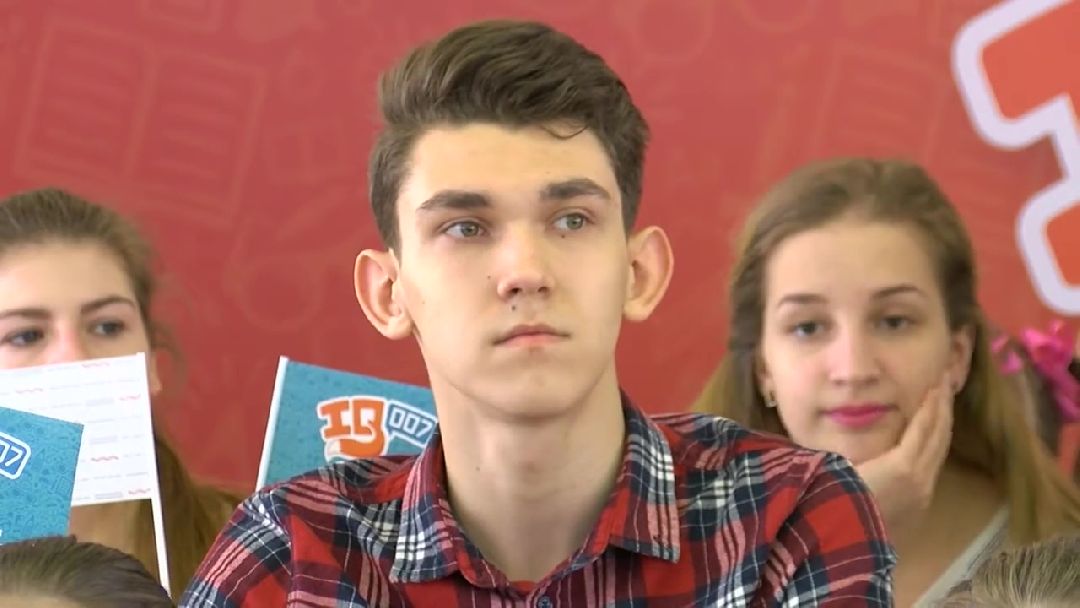 Реутов, тотальный диктант, грамотность, Михаил Богдасаров, русский язык