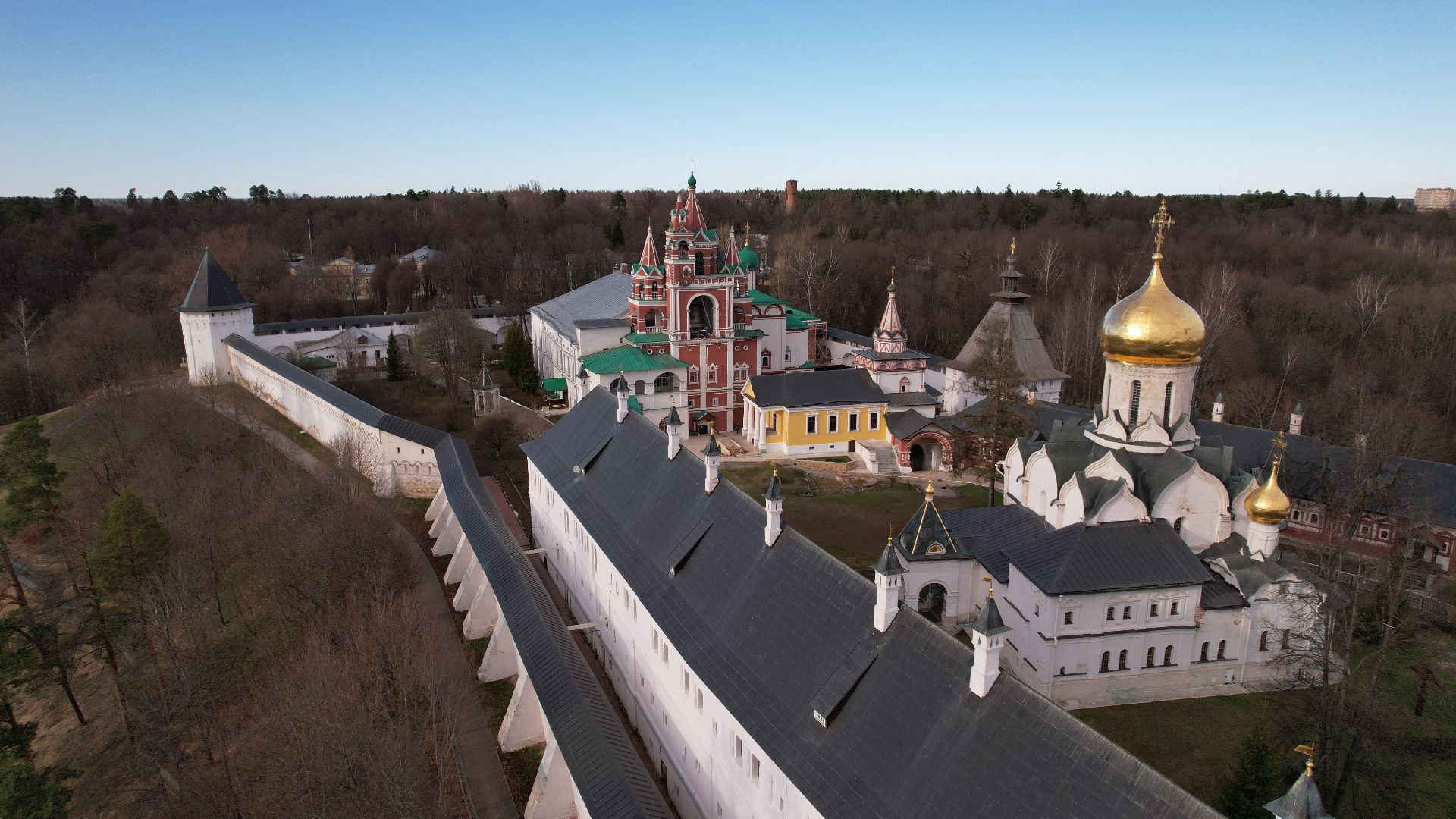 видео с коптера, монастырь, звенигород,