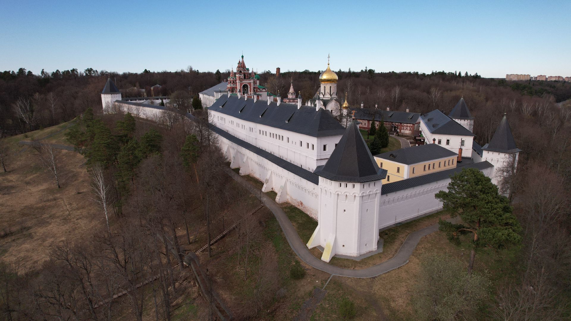 видео с коптера, монастырь, звенигород,