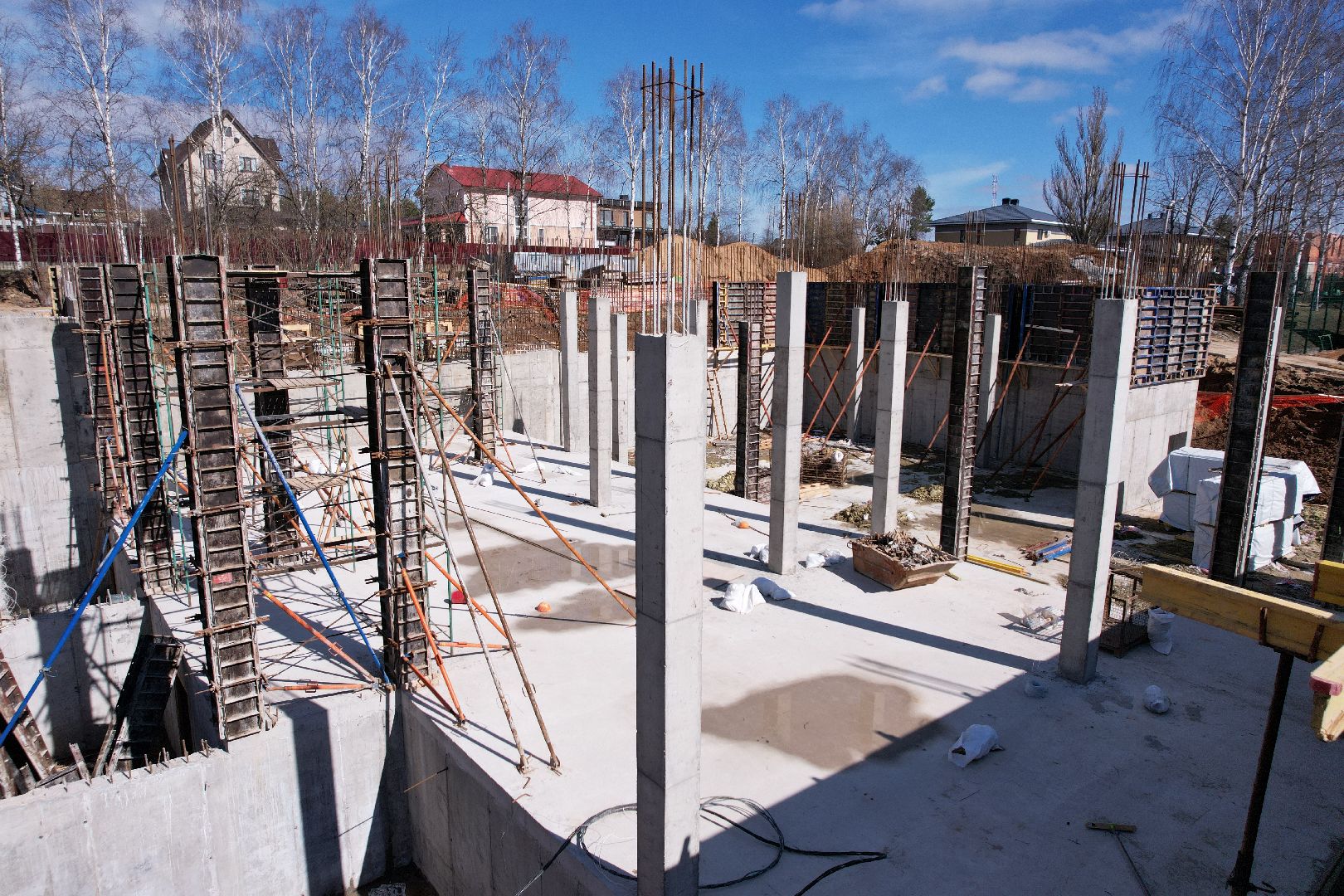 видео с коптера, школа, истра, пристройка,