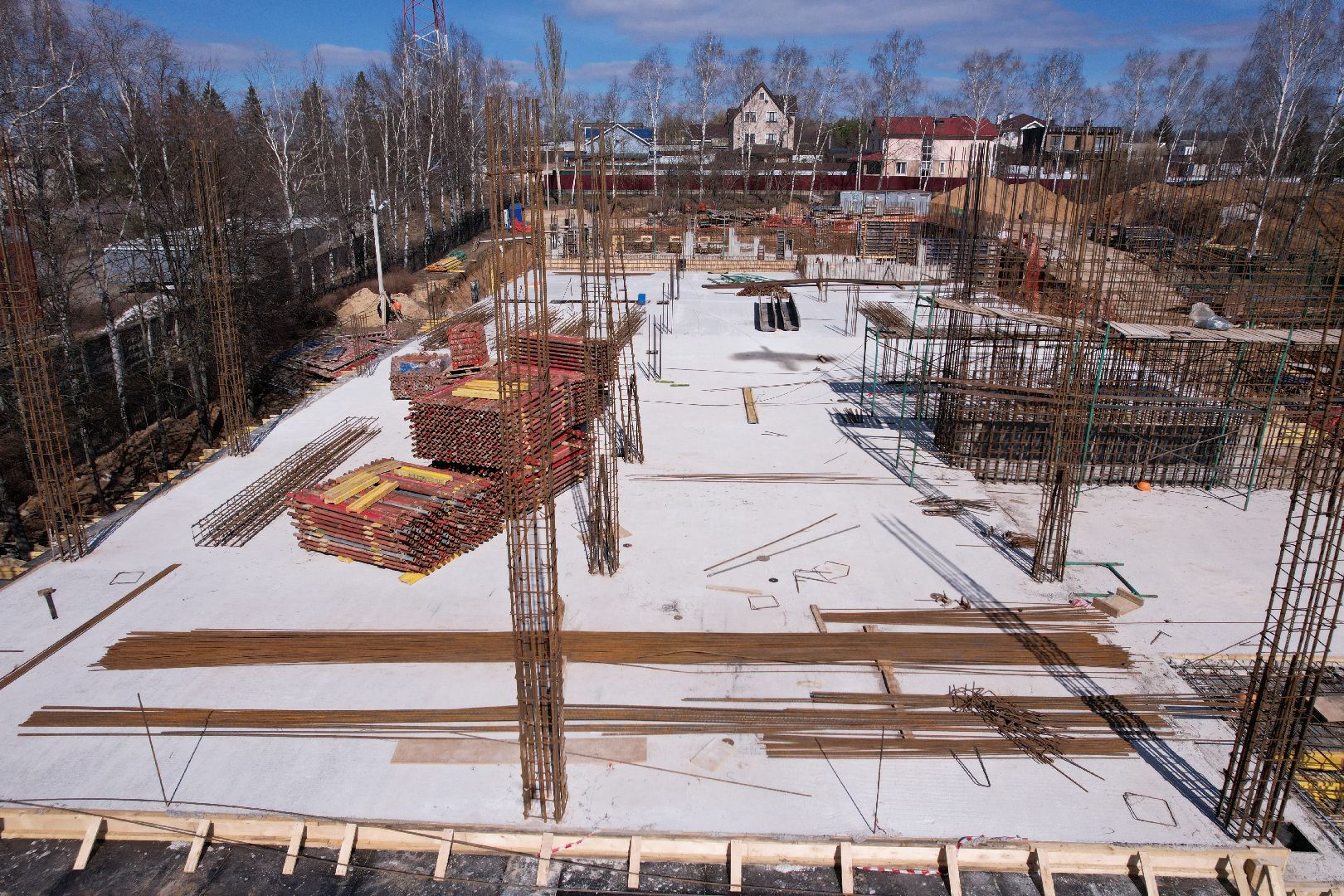 видео с коптера, школа, истра, пристройка,