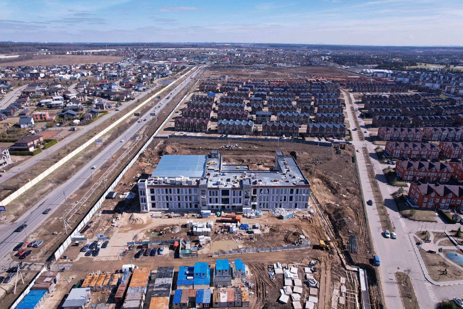 видео с коптера, истра, школа, строительство,