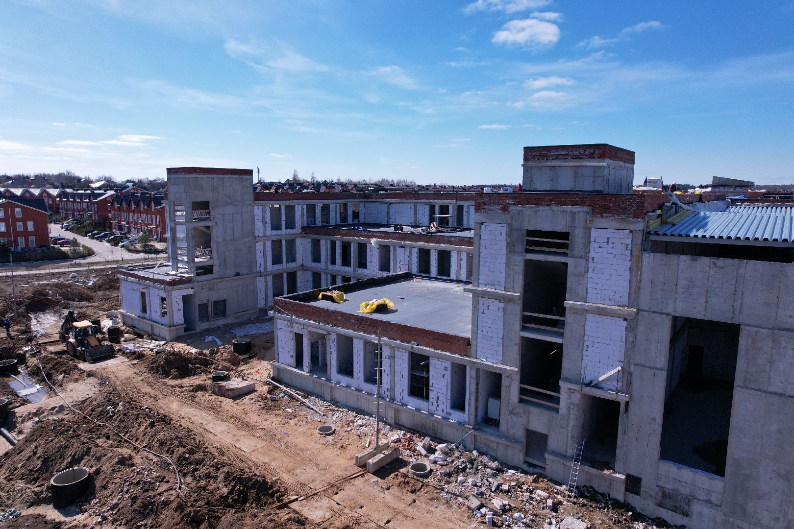 видео с коптера, истра, школа, строительство,