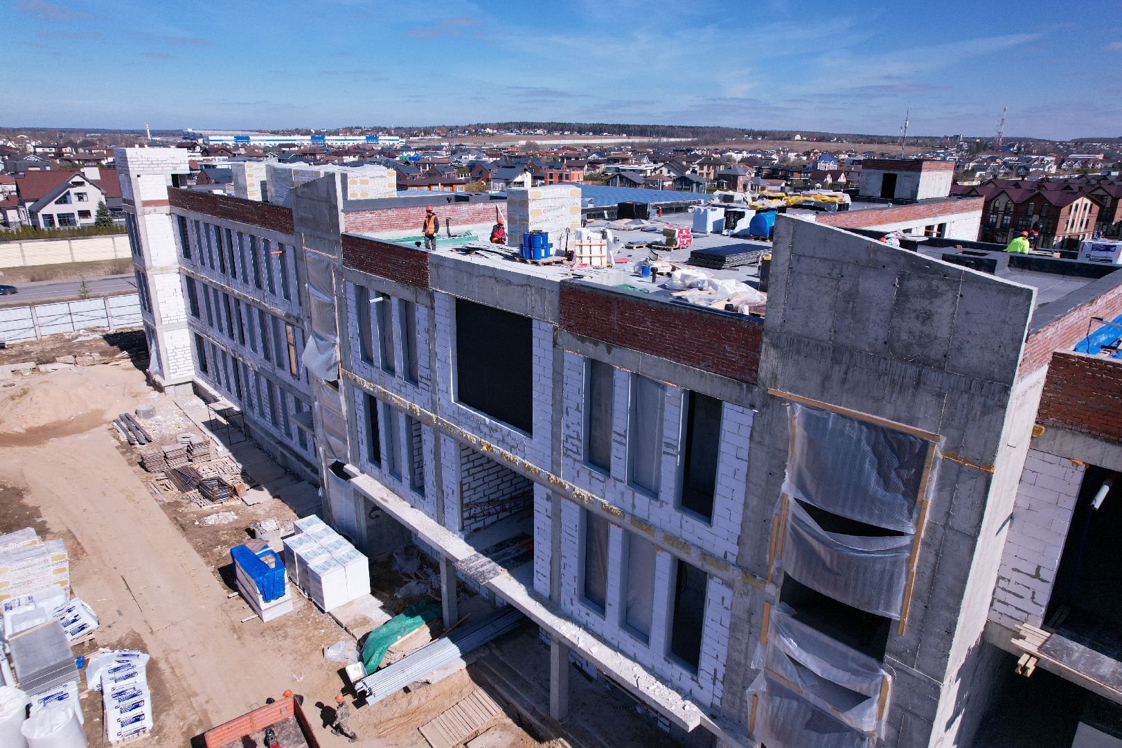 видео с коптера, истра, школа, строительство,