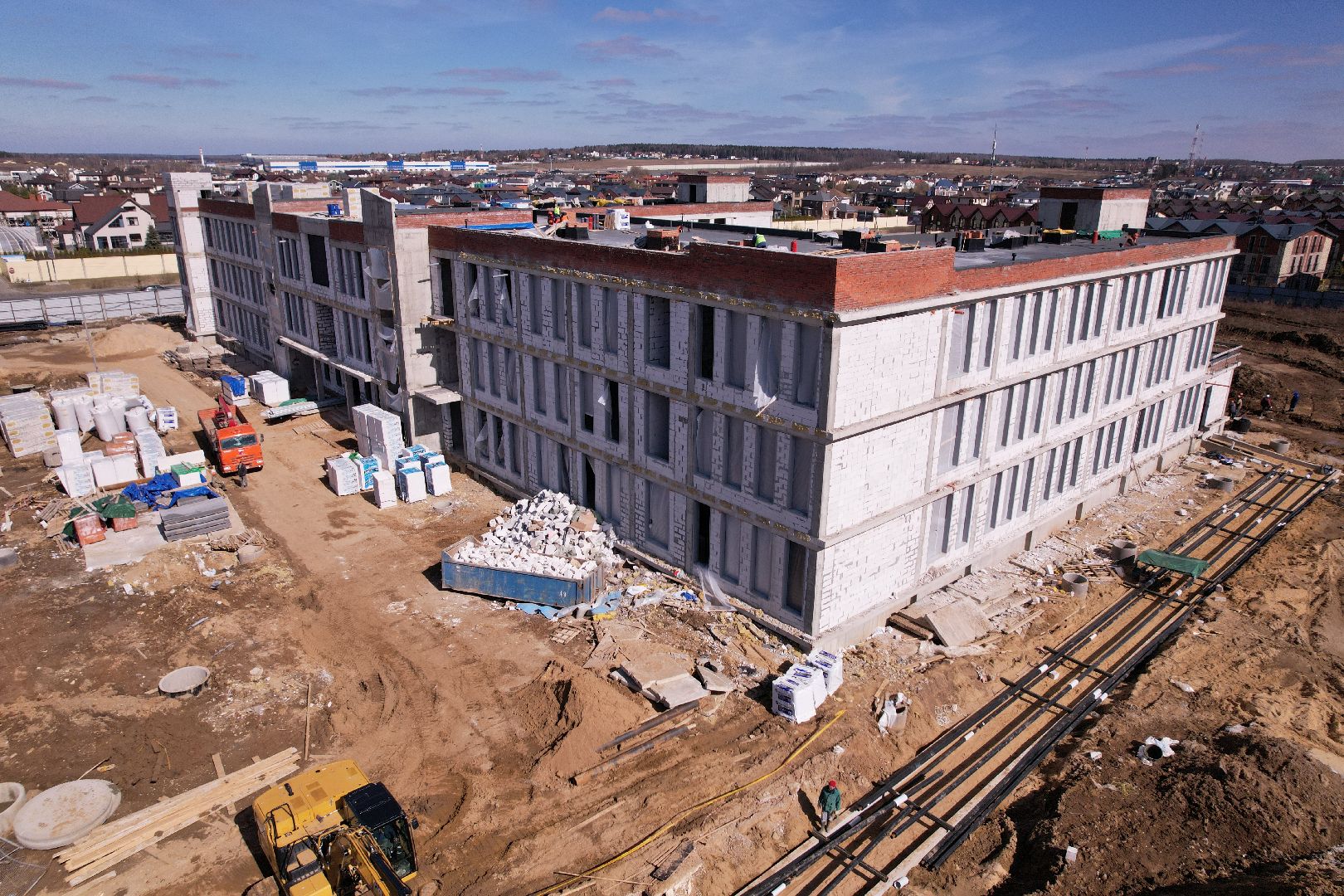 видео с коптера, истра, школа, строительство,