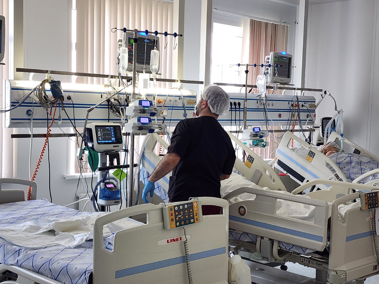 медработник, медицина, донбасс, волонтеры,