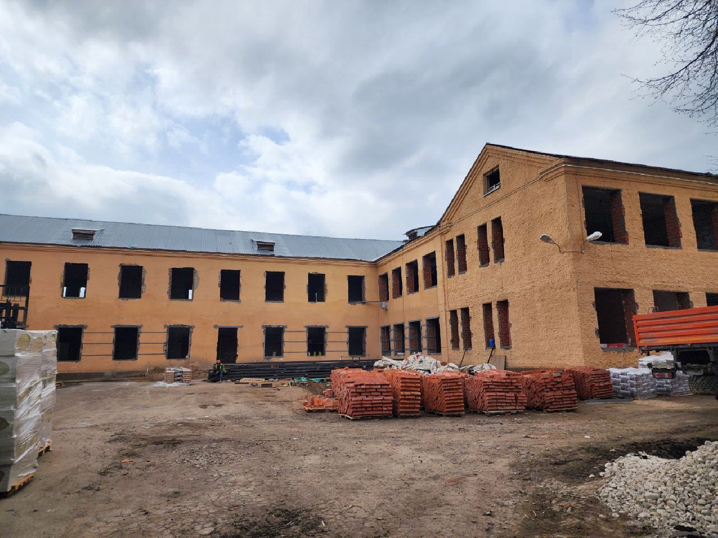 Солнечногорск, Ремонт школы, Рабочие, Образование, Ученики,