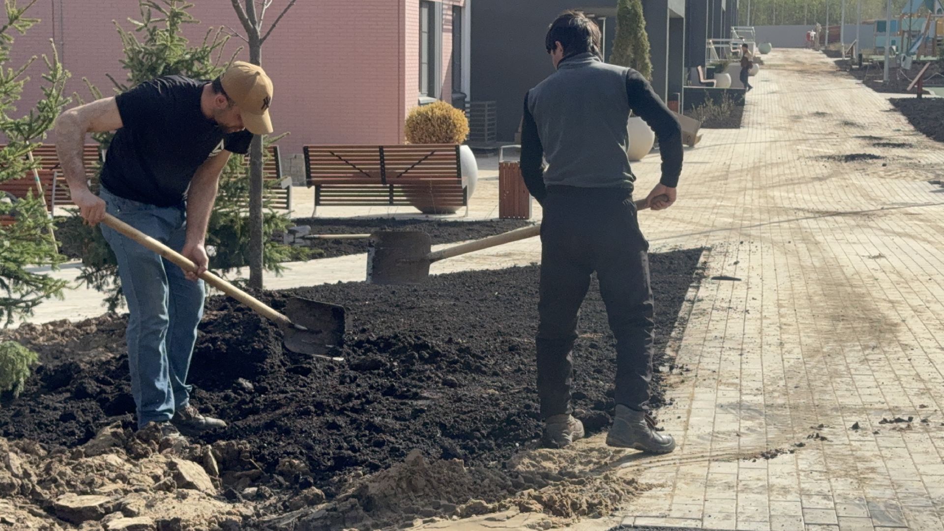 Солнечногорск, Строительство дома, Благоустройство двора, Жители, переселение из аварийного жилья,