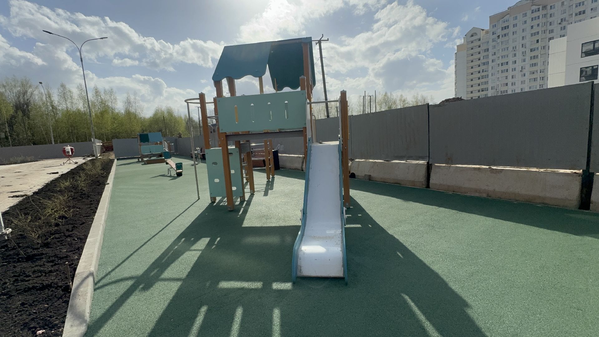 Солнечногорск, Строительство дома, Благоустройство двора, Жители, переселение из аварийного жилья,