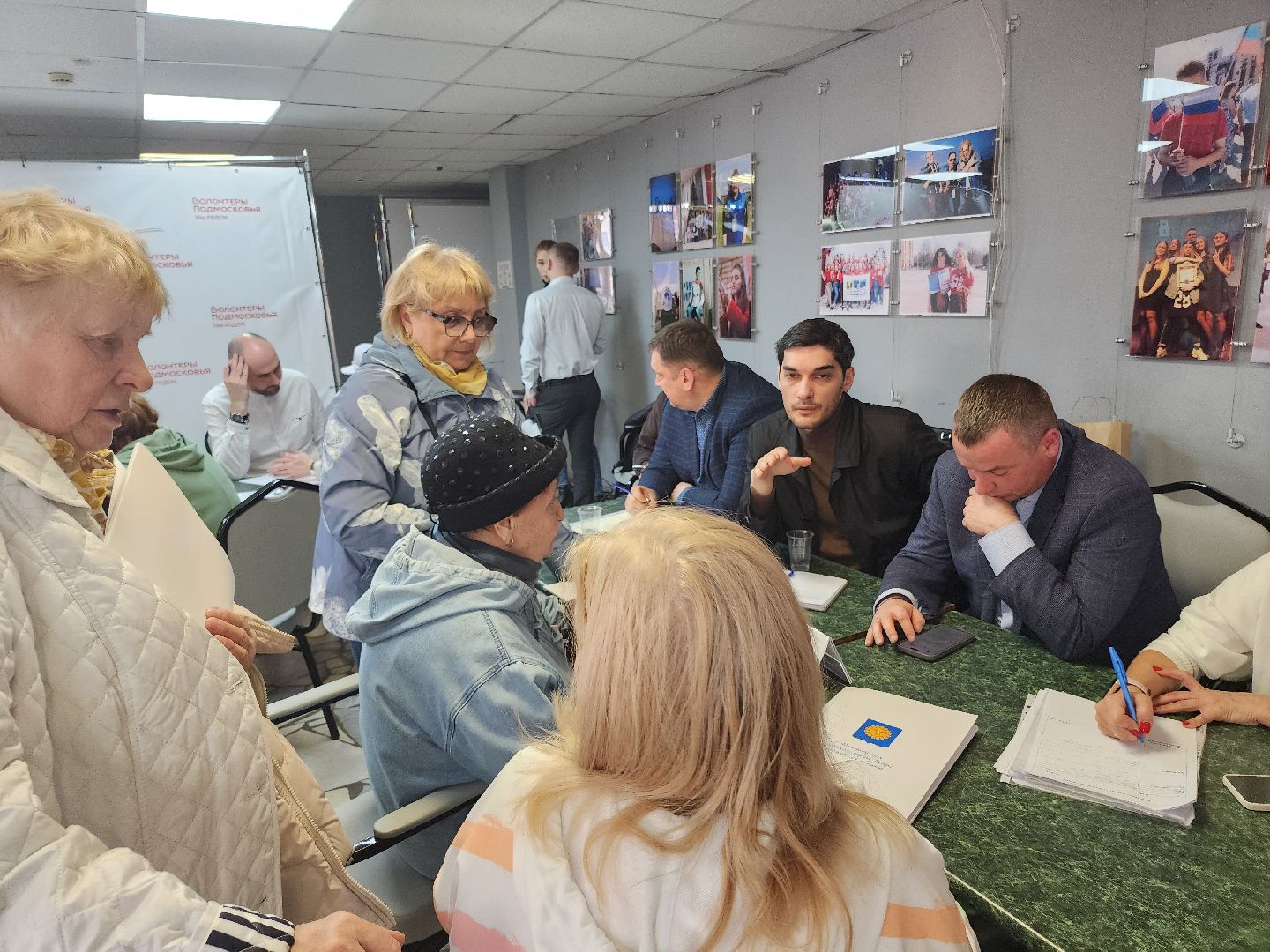 выездная администрация, тротуары, ремонт кровли,