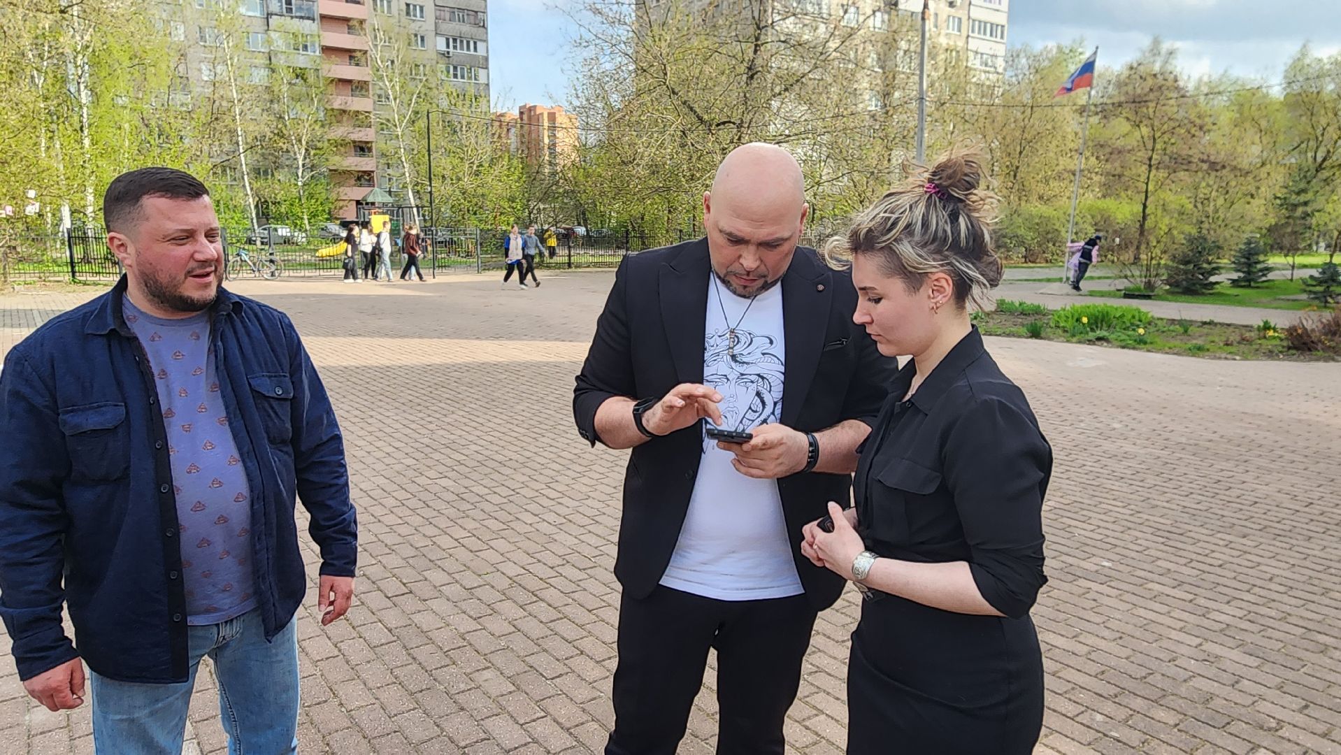 фестиваль, КВН, Виталий Лебедев, Дмитрий Володин, Сергей Рязанов, школа 15, МЦ Дружба, Смехотворцы,