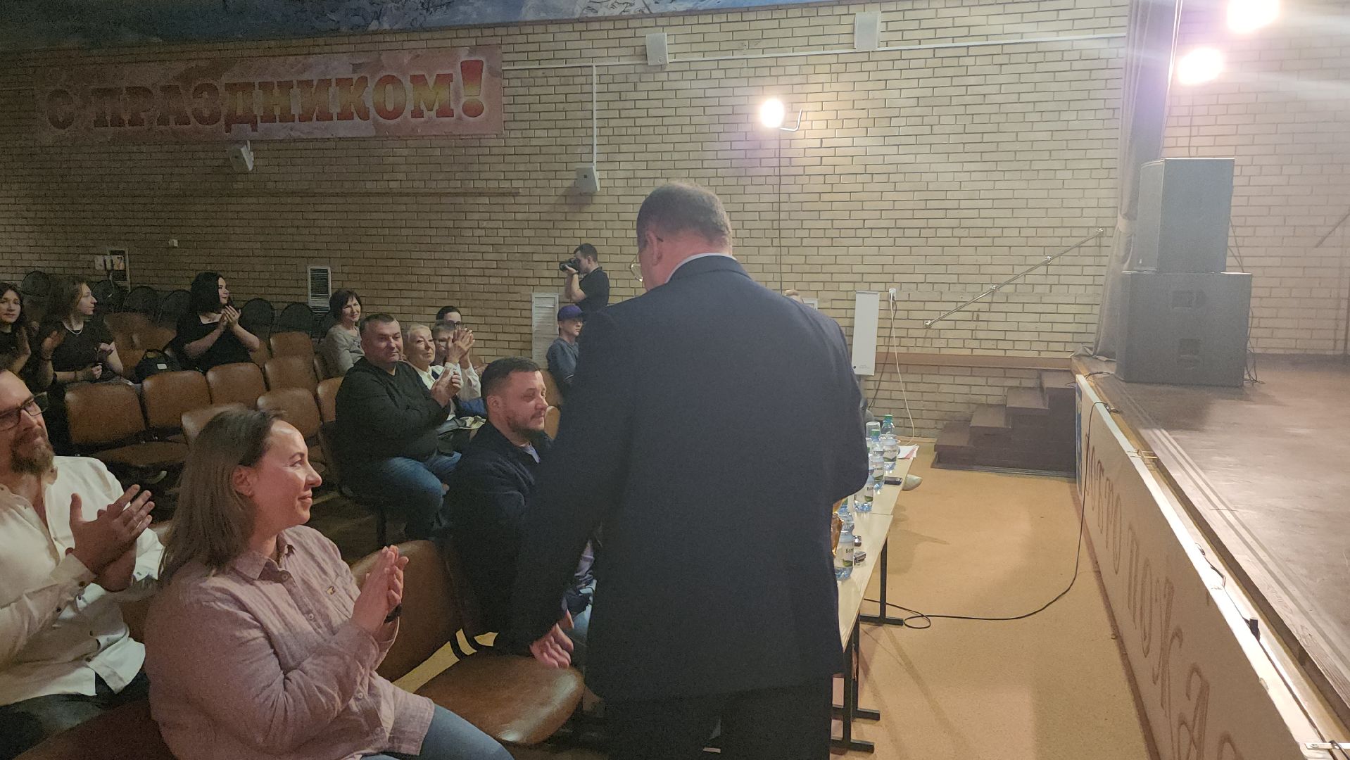 фестиваль, КВН, Виталий Лебедев, Дмитрий Володин, Сергей Рязанов, школа 15, МЦ Дружба, Смехотворцы,