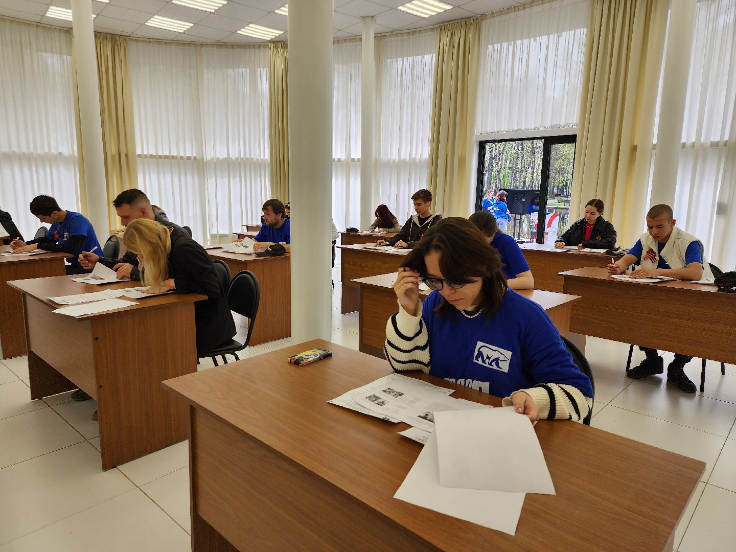 серпухов, подмосковье, диктант победы, парк имени олега степанова, МГЕР, диана алумянц,