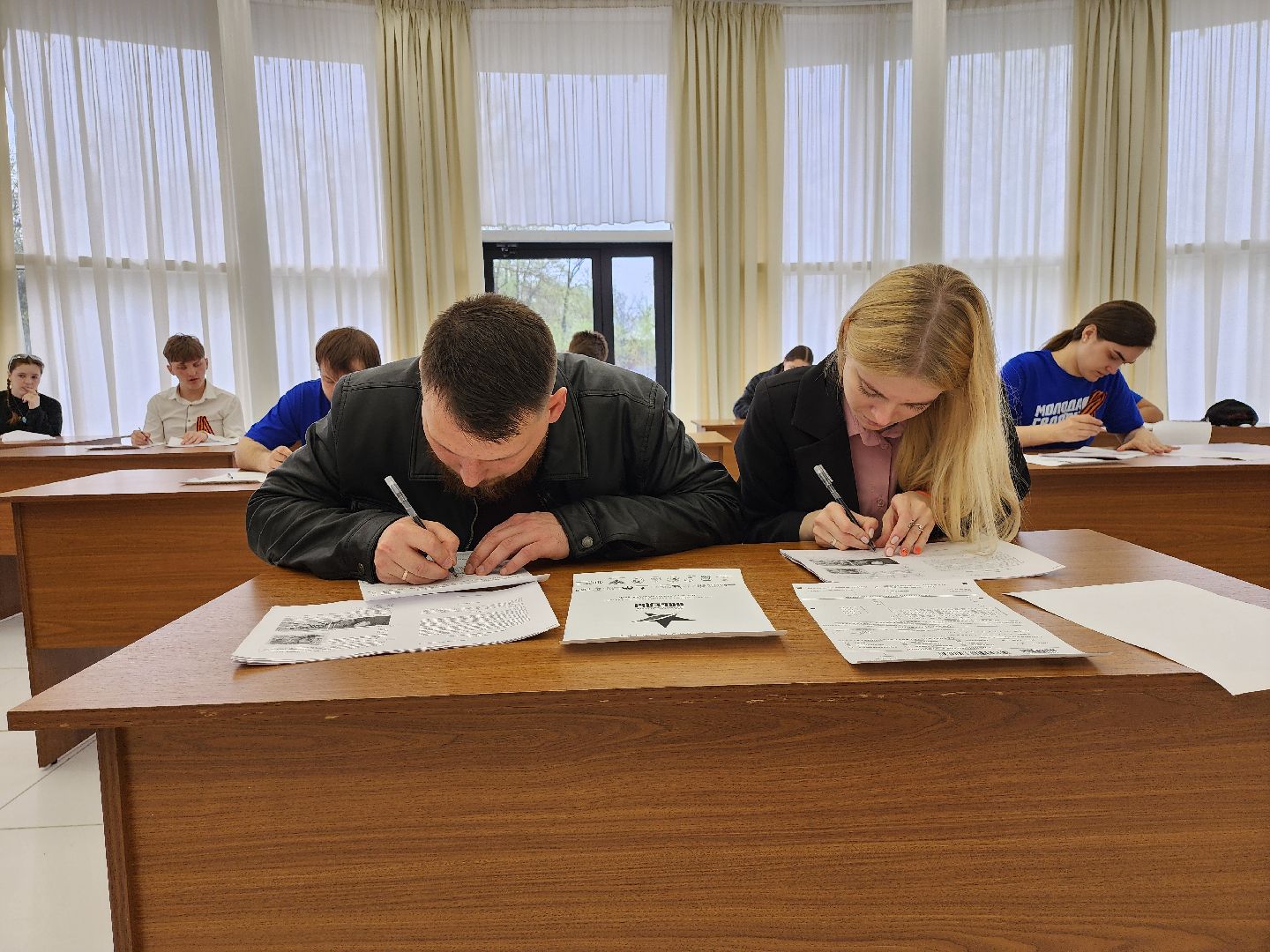 серпухов, подмосковье, диктант победы, парк имени олега степанова, МГЕР, диана алумянц,