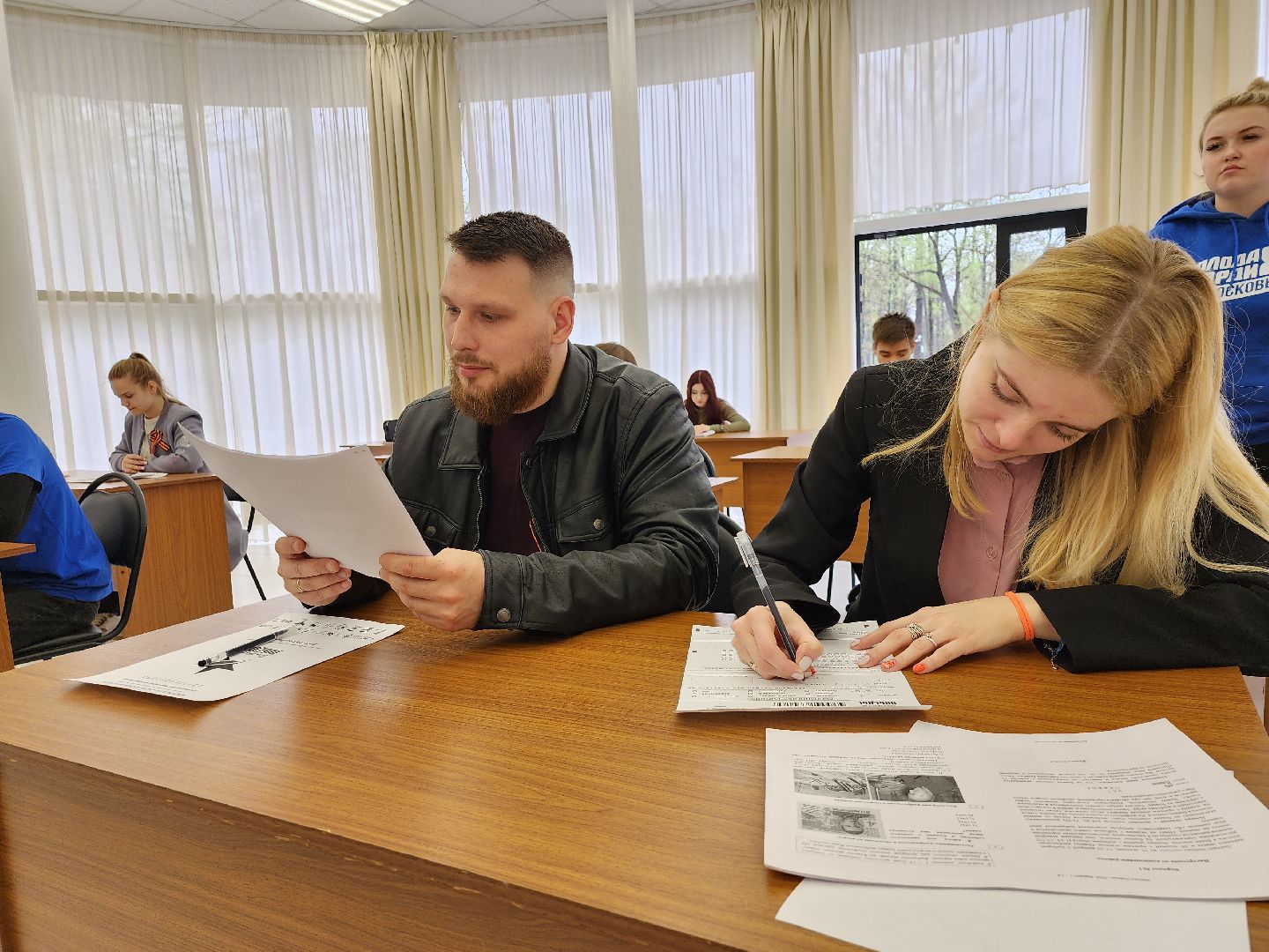 серпухов, подмосковье, диктант победы, парк имени олега степанова, МГЕР, диана алумянц,