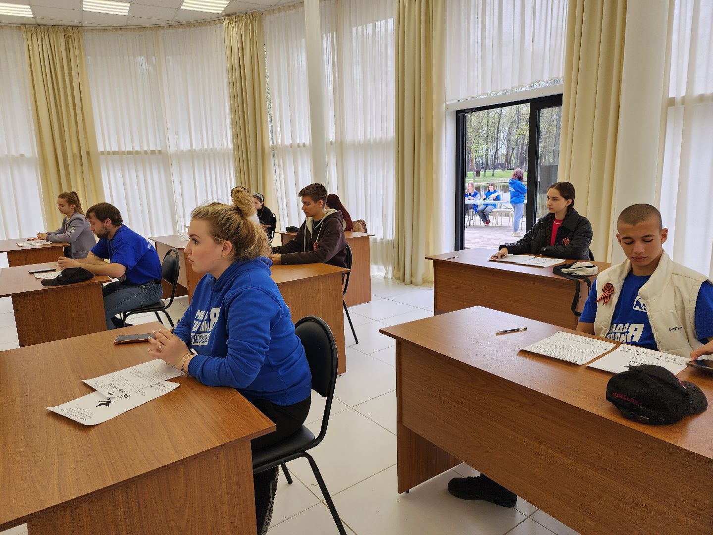 серпухов, подмосковье, диктант победы, парк имени олега степанова, МГЕР, диана алумянц,