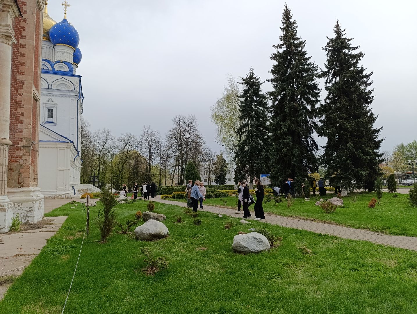 Бронницы, День добрых дел, Храмовый комплекс Бронницы, Уборка территорий,