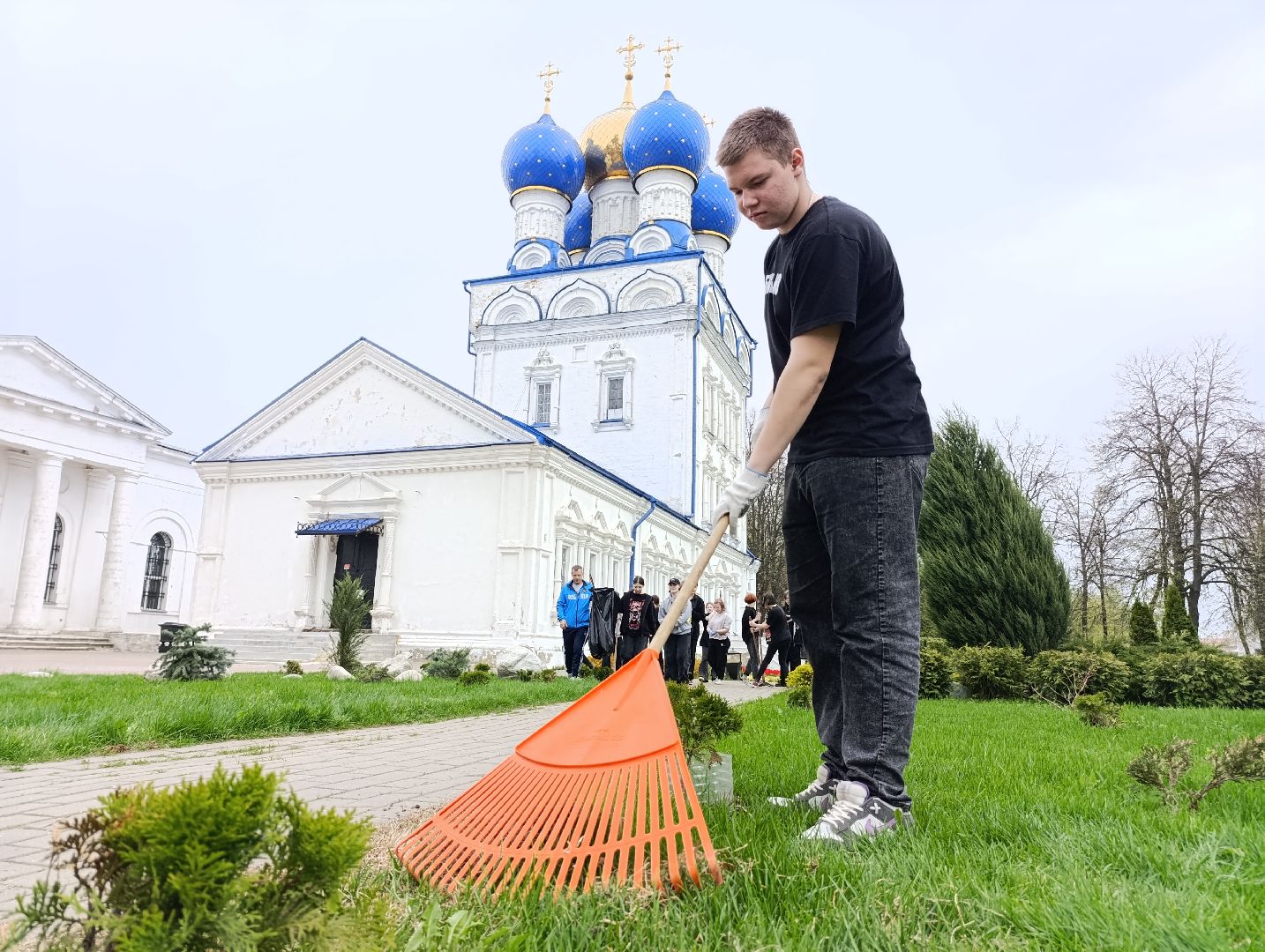 Бронницы, День добрых дел, Храмовый комплекс Бронницы, Уборка территорий,